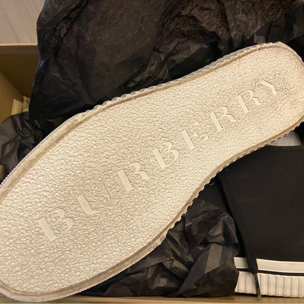 Burberry hightop sneakers - Picture 5 of 6